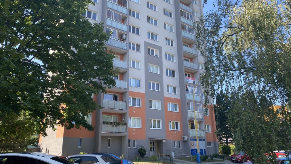 3 izbový byt 60 m2 + lóggia, Košice Terasa, ul. Výstavby, 1. posch.
