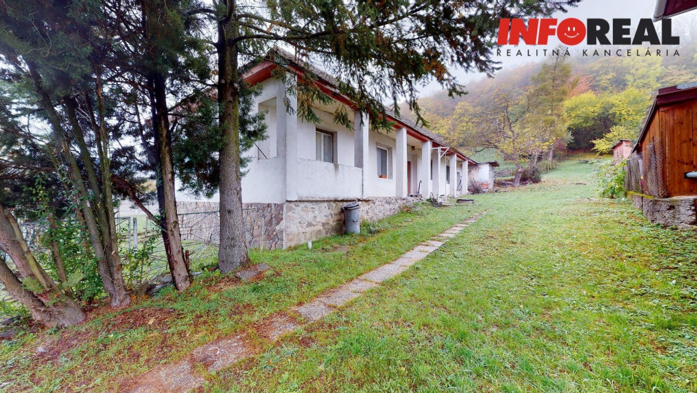 NOVÁ CENA: RD Slančík, vidiecky dom pod lesom, 4 izb + kk, pozemok 1244 m2
