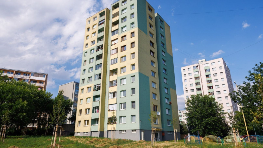 REZERVOVANÉ - NOVÁ CENA: 3 IZB. BYT, Wurmová 4, KVP, 2.p., loggia, komora, šatník v byte