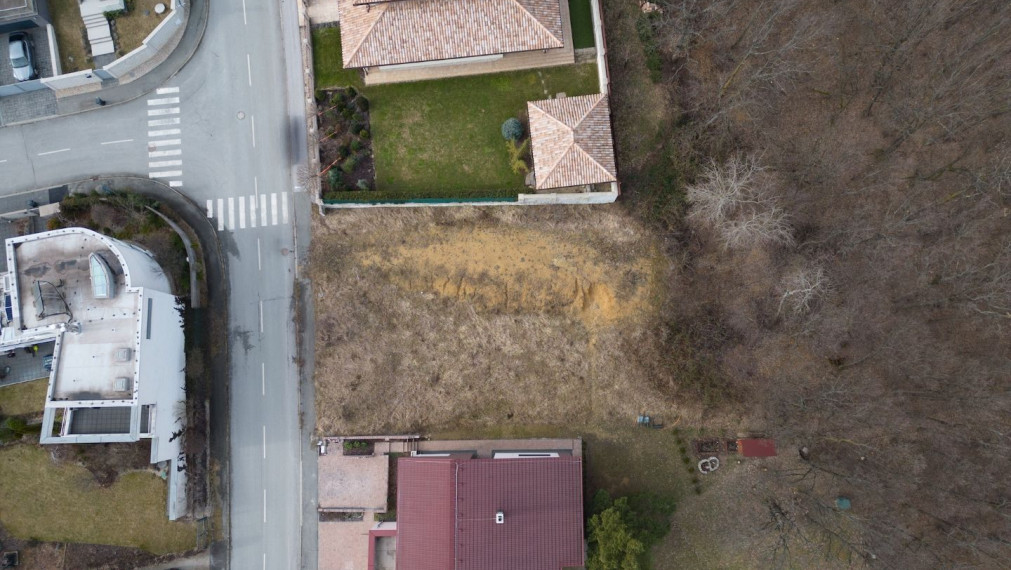 Rezervovane .Pozemok- Košice ,Lorinčík ,672m2, stavebné povolenie