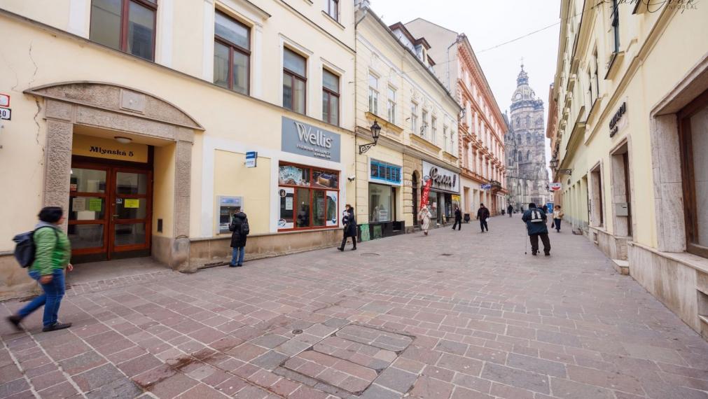 PRENÁJOM: SHOWROOM / OBCHODNÝ PRIESTOR v CENTRE KOŠÍC, Mlynská ul., Košice