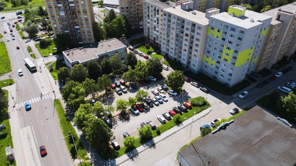 REZERVOVANÝ: 3 izb. byt, Sofijska ul., 62 m2 + loggia, 2p./8., kompletná rekon., bezproblémové parkovanie