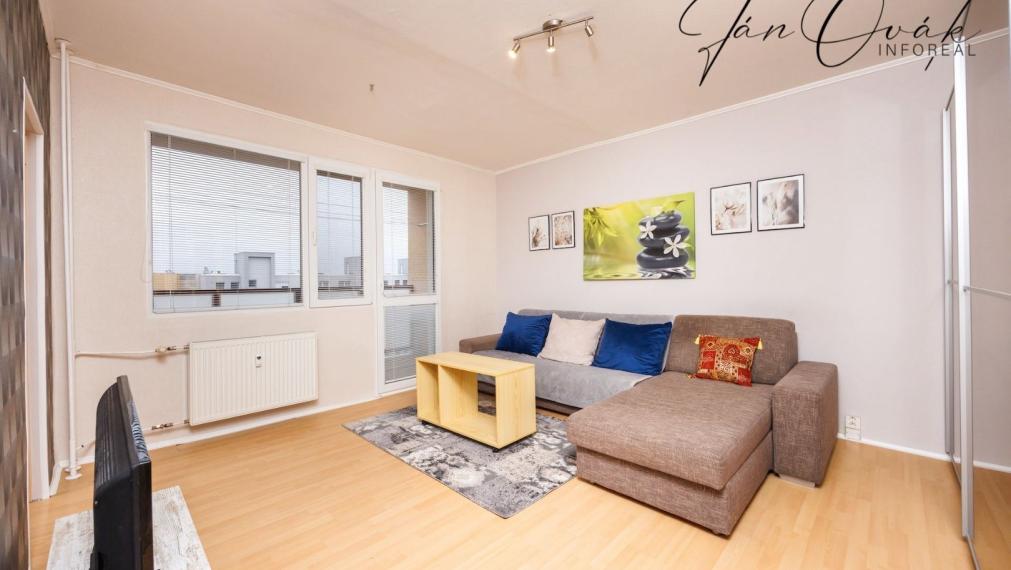 PRENÁJOM: Pekný 1 izb. byt,, 36 m2 a loggia, pivnica, komplet zariadený, KE - KVP