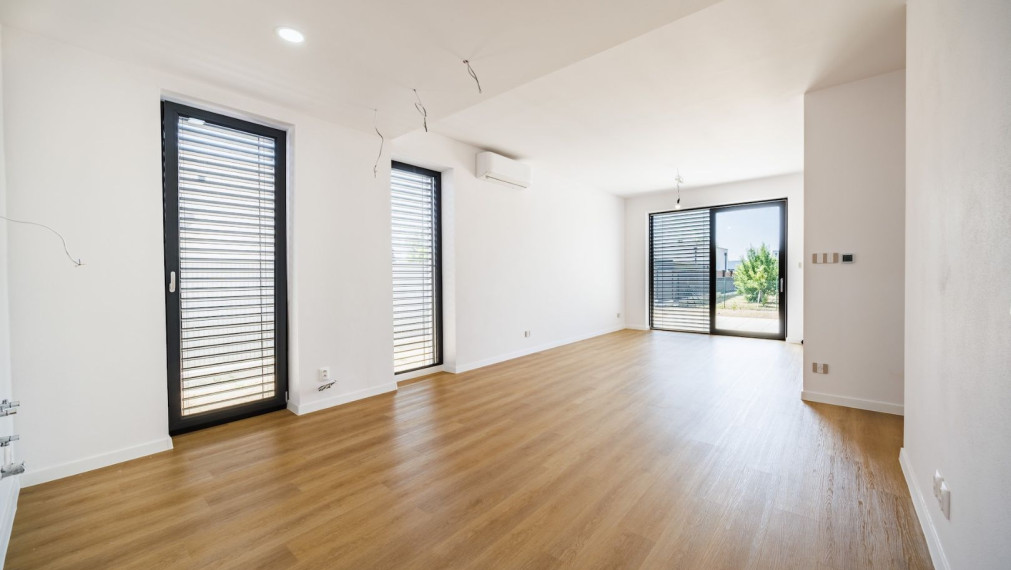 REZERVOVANÉ. NOVOSTAVBA 4 IZB. DOM RYBARSKA UL., POZEMOK 409 M2