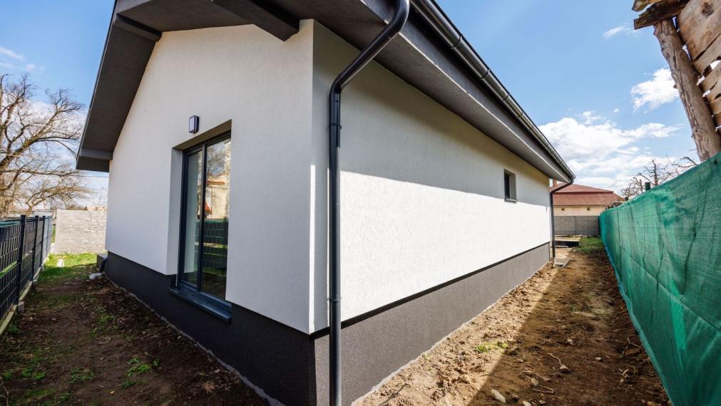 NOVOSTAVBA RD BREZINA, DOKONCENY, 4 izb.SKOLAUDOVANY