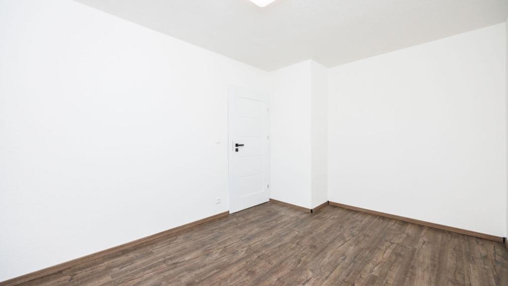 NOVOSTAVBA RD BREZINA, DOKONCENY, 4 izb.SKOLAUDOVANY