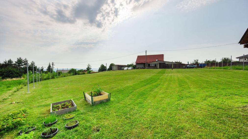 Stavebný pozemok 798 m2, KOŠICKÝ KLEČENOV - Borda,krásne prostredie pri lese