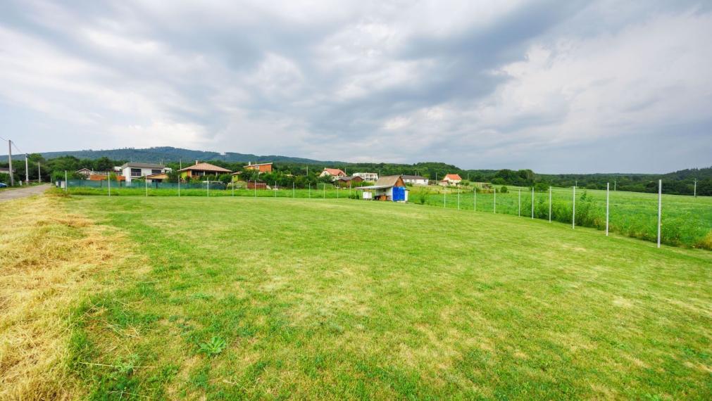 Stavebný pozemok 798 m2, KOŠICKÝ KLEČENOV - Borda,krásne prostredie pri lese