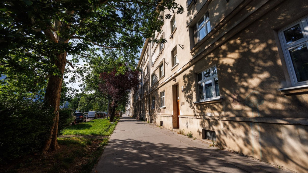 REZERVOVANÝ: 3-izbový byt (97 m² + balkón) s potenciálom na Komenského, Košice - Staré Mesto