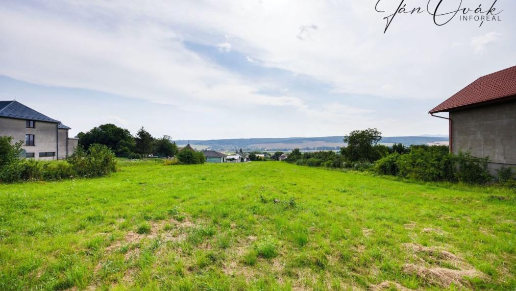 Pozemky pre výstavbu 5 rodinných domov, Rozhanoce, centrum obce