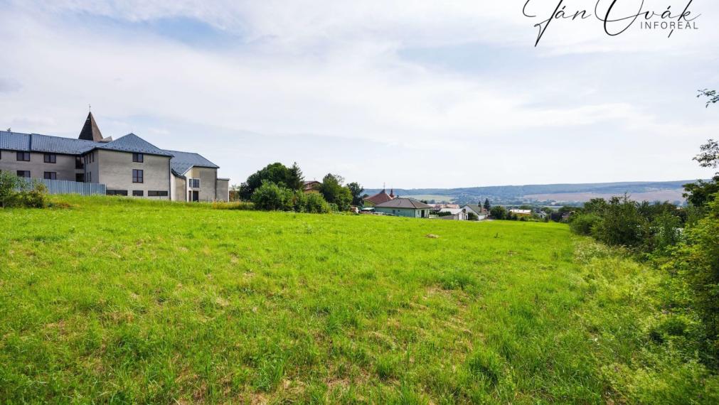 Pozemky pre výstavbu 5 rodinných domov, Rozhanoce, centrum obce