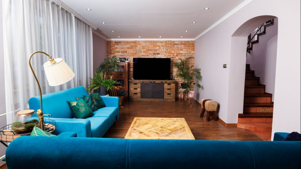 REZERVOVANÉ. DOM Rozhanovce – 190 m2 už. plocha, bazén, garáž, všetky IS, pozemok 540 m2