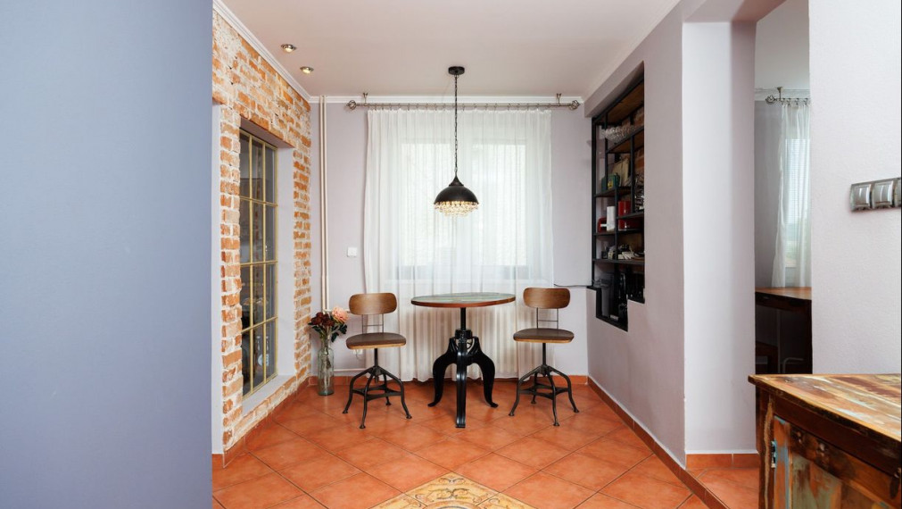 REZERVOVANÉ. DOM Rozhanovce – 190 m2 už. plocha, bazén, garáž, všetky IS, pozemok 540 m2