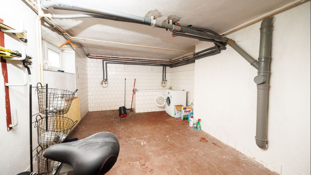 REZERVOVANÉ. DOM Rozhanovce – 190 m2 už. plocha, bazén, garáž, všetky IS, pozemok 540 m2