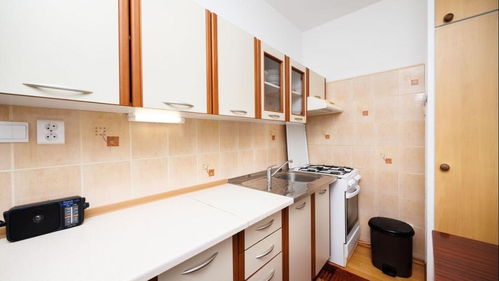 Veľlmi pekný 3 izb. byt, 68 m2 + loggia, čiasť. rek., Gagarinovo námestie, NAD JAZEROM