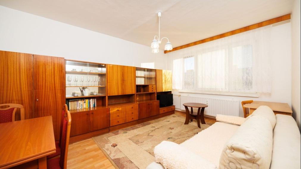 Veľlmi pekný 3 izb. byt, 68 m2 + loggia, čiasť. rek., Gagarinovo námestie, NAD JAZEROM