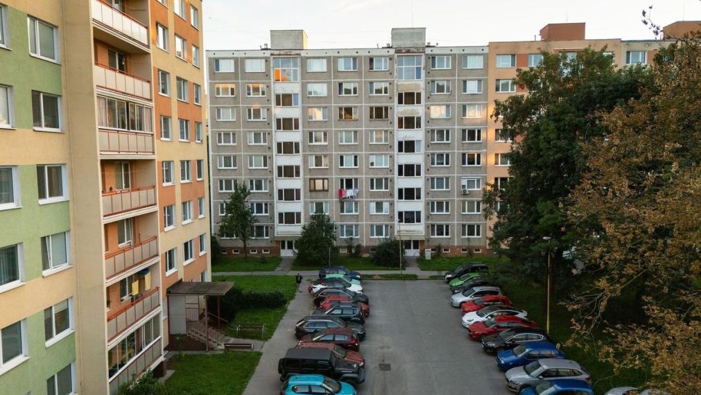 Veľlmi pekný 3 izb. byt, 68 m2 + loggia, čiasť. rek., Gagarinovo námestie, NAD JAZEROM