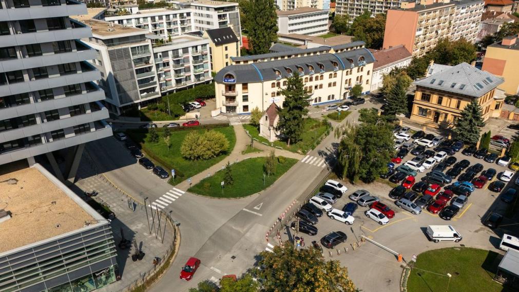 DOM FLORIANSKA UL., STARÉ MESTO