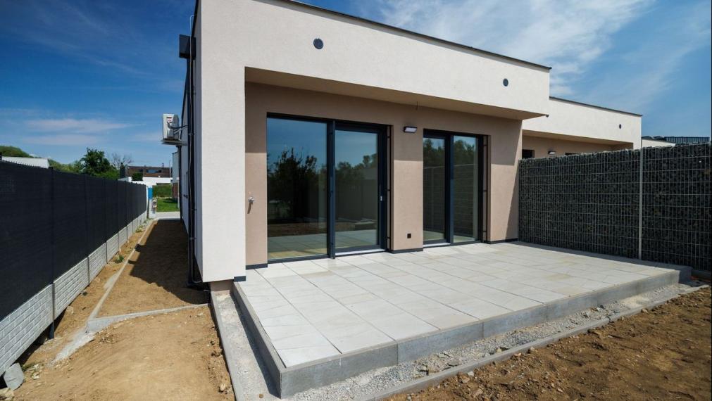 NOVOSTAVBA 3 izbový dom Rybárska ul., IBV Pri jazere, tepelné čerpadlo, pozemok 323 m2