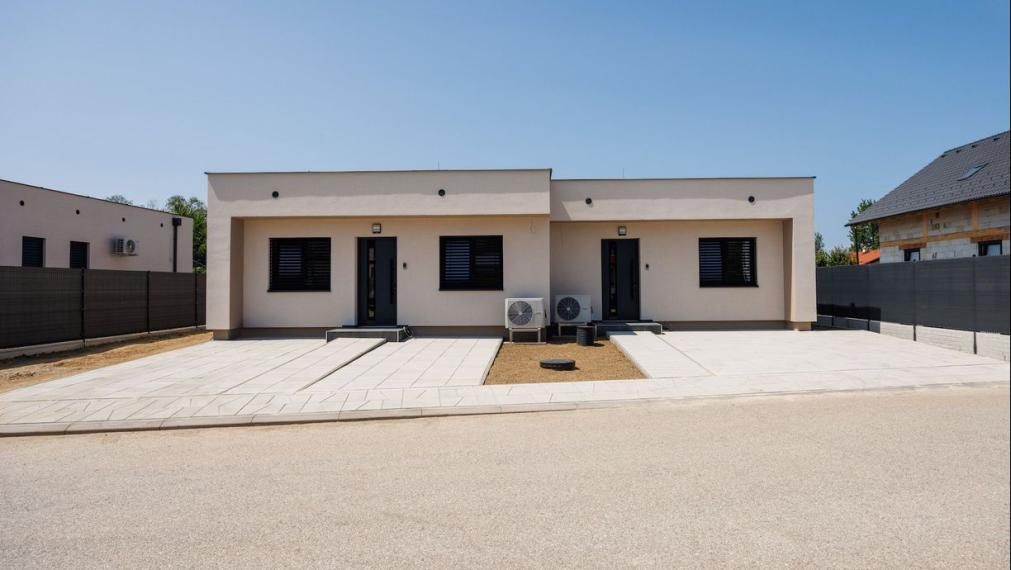 NOVOSTAVBA 3 izbový dom Rybárska ul., IBV Pri jazere, tepelné čerpadlo, pozemok 323 m2