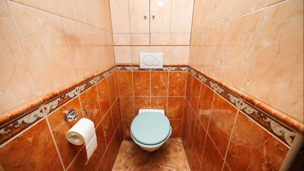 3 IZB. BYT PRAŽSKÝ TYP, 69 M2 + 6M LOOGGIA, ZOMBOVÁ UL., KVP, 5/8 POSCH.