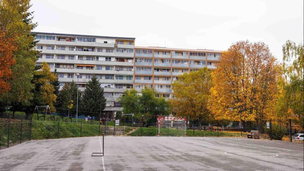 3 IZB. BYT PRAŽSKÝ TYP, 69 M2 + 6M LOOGGIA, ZOMBOVÁ UL., KVP, 5/8 POSCH.