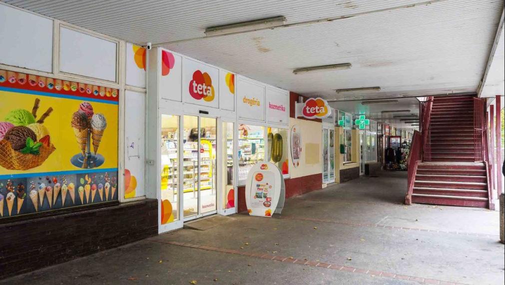 3 IZB. BYT PRAŽSKÝ TYP, 69 M2 + 6M LOOGGIA, ZOMBOVÁ UL., KVP, 5/8 POSCH.