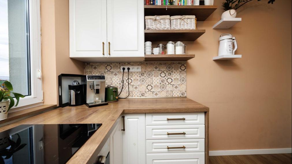 Krásny 3 izb. byt | 79 m2, rekonš., 6/8p. | Húskova ul., KVP