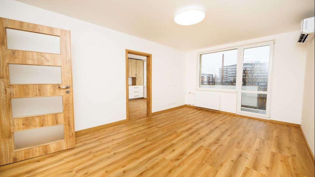 3-izbový byt | 70 m2 + loggia | Karpatská 3 | 5 min pešo do centra | Košice - Staré Mesto