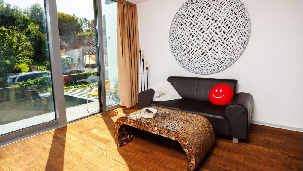 4 IZBOVÝ DOM 141 M2 ÚŽ. PLOCHA - STARÉ MESTO, FLORIANSKA UL.