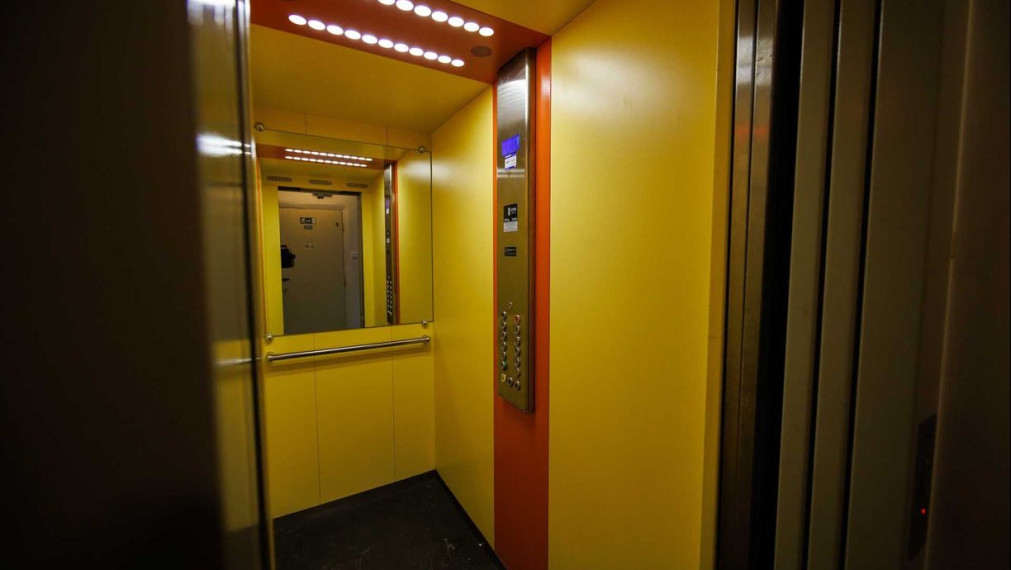 2 izbový byt 51 m2 + loggia, Južná tr.(pri Auparku), Košice - Juh, 12. poschodie