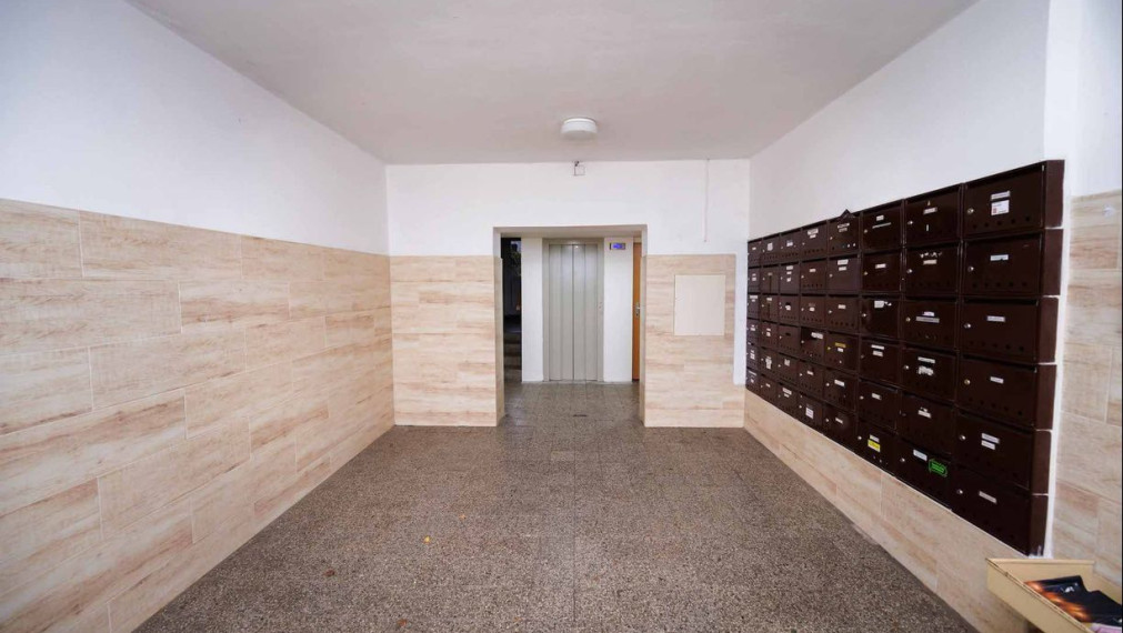 2 izbový byt 51 m2 + loggia, Južná tr.(pri Auparku), Košice - Juh, 12. poschodie