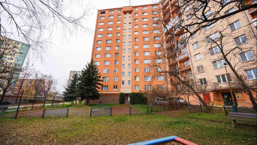 2 izbový byt 51 m2 + loggia, Južná tr.(pri Auparku), Košice - Juh, 12. poschodie