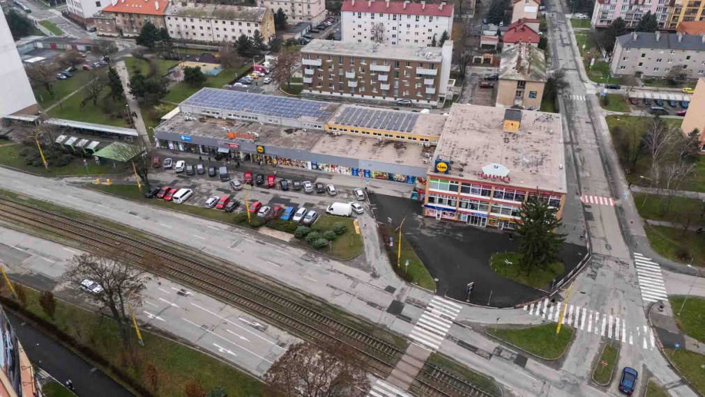 2 izbový byt 51 m2 + loggia, Južná tr.(pri Auparku), Košice - Juh, 12. poschodie