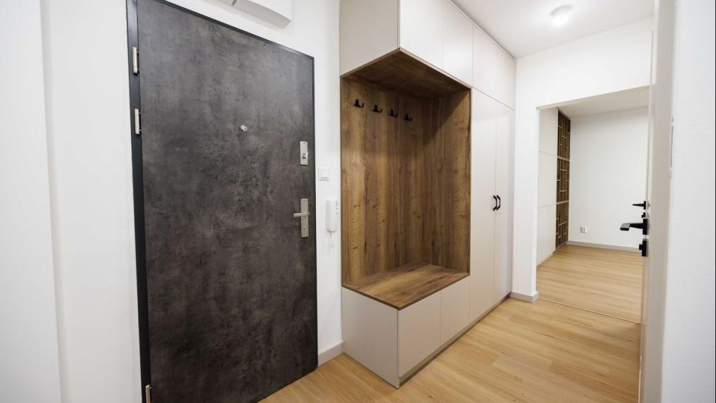 NOVÁ REKONŠTRUKCIA: 1,5-izbový byt | 2× loggia | Košice – Staré Mesto, Tyršovo nábrežie