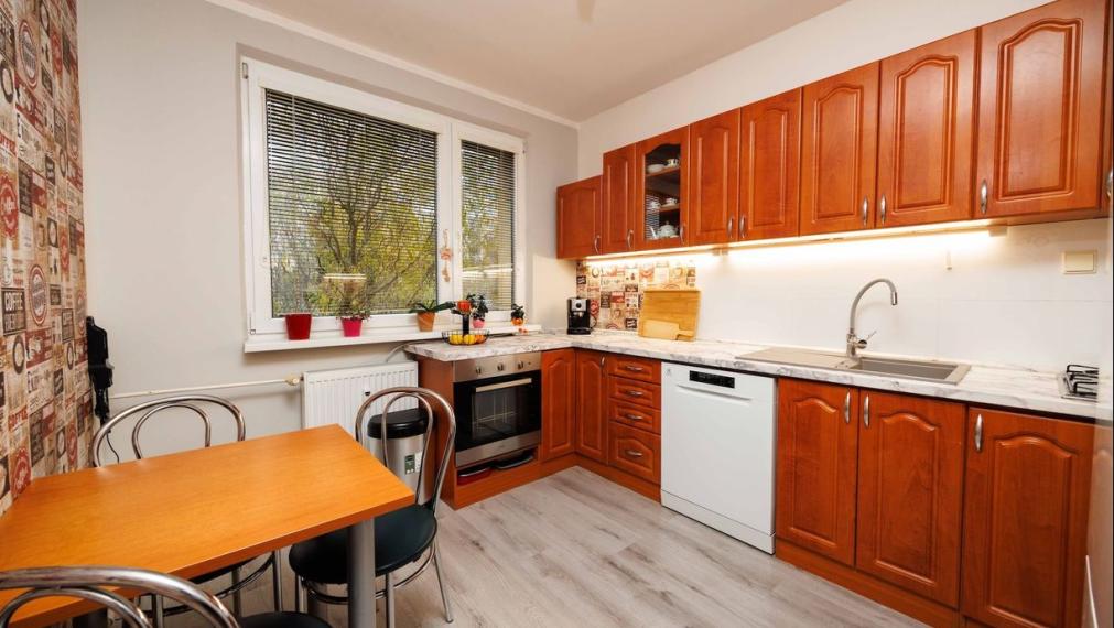 VEĽKÝ 3-izbový byt (79 m²) a loggia | 183.000 Eur | Berlínska 1 | Košice - Sídlisko Ťahanovce