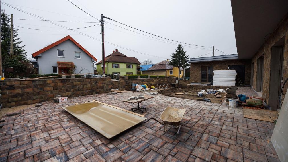 Rozhanovce | Novostavba: 5-izbový bungalov (153 m²) v nadštandarde s kuchyňou a klímou 