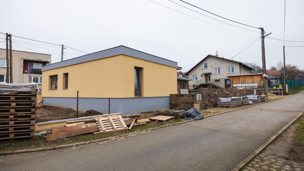 Rozhanovce | Novostavba: 5-izbový bungalov (153 m²) v nadštandarde s kuchyňou a klímou 