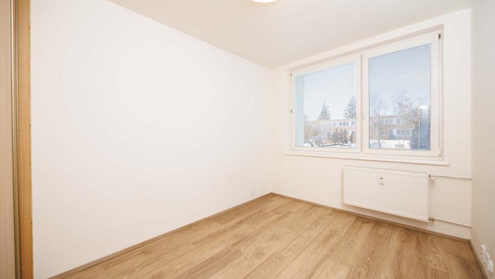 3 IZBOVÝ PRAŽSKÝ TYP 69 M2 + 6M LOGGIA, MICHALOVSKÁ UL., SÍDLISKO TERASA, 3 POSCH.