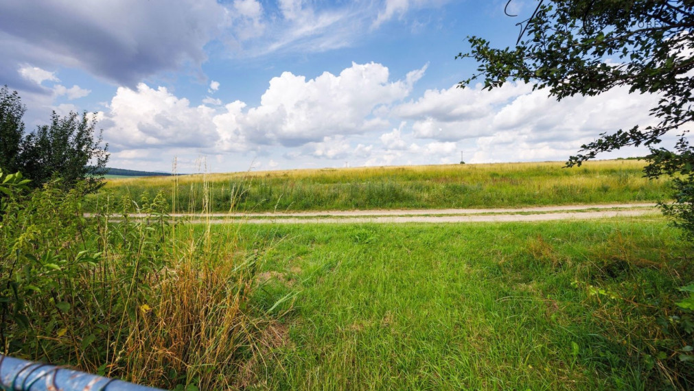 Pozemky pre výstavbu 5 rodinných domov, Rozhanoce, centrum obce