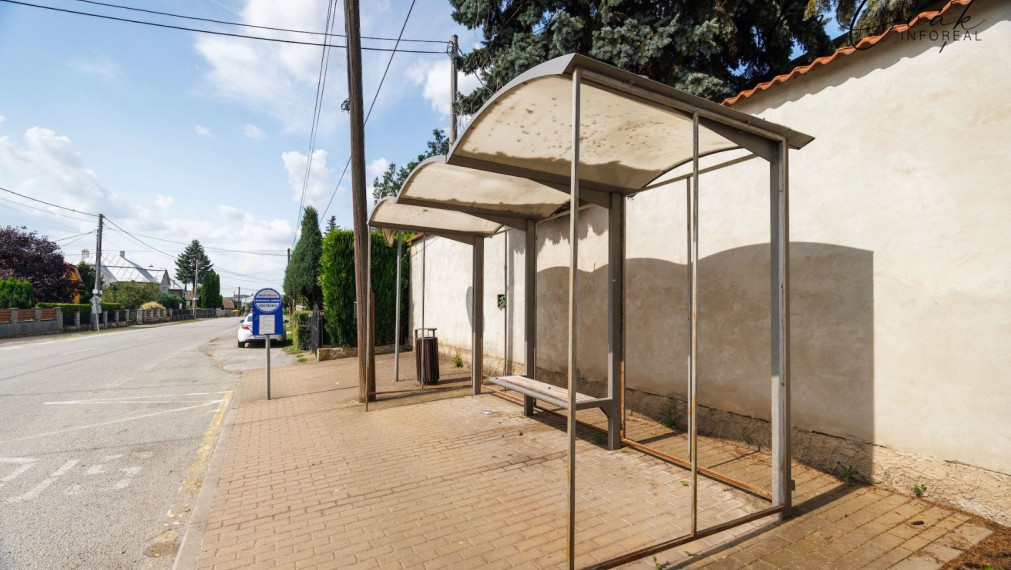 Pozemky pre výstavbu 5 rodinných domov, Rozhanoce, centrum obce