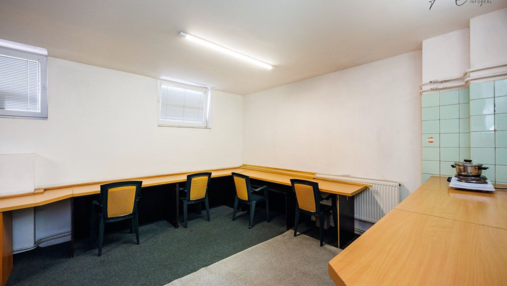 UBYTOVŇA V MESTSKOM PARKU KOŠICE, pozemok, parkovisko, kaviareň