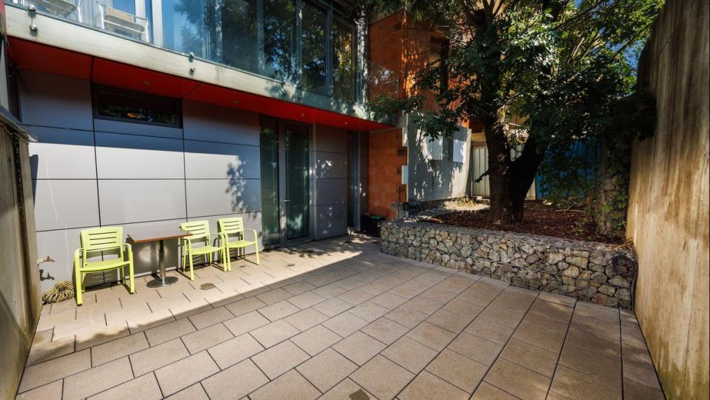 4 IZBOVÝ DOM 141 M2 ÚŽ. PL. - STARÉ MESTO, FLORIANSKA UL. 2X PARKING