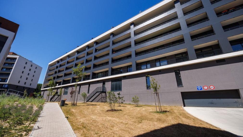 ŠTÝLOVÝ 1-IZBOVÝ BYT S TERASOU A PARKOVANÍM – NOVOSTAVBA BYTY POPRADSKÁ, KOŠICE - TERASA