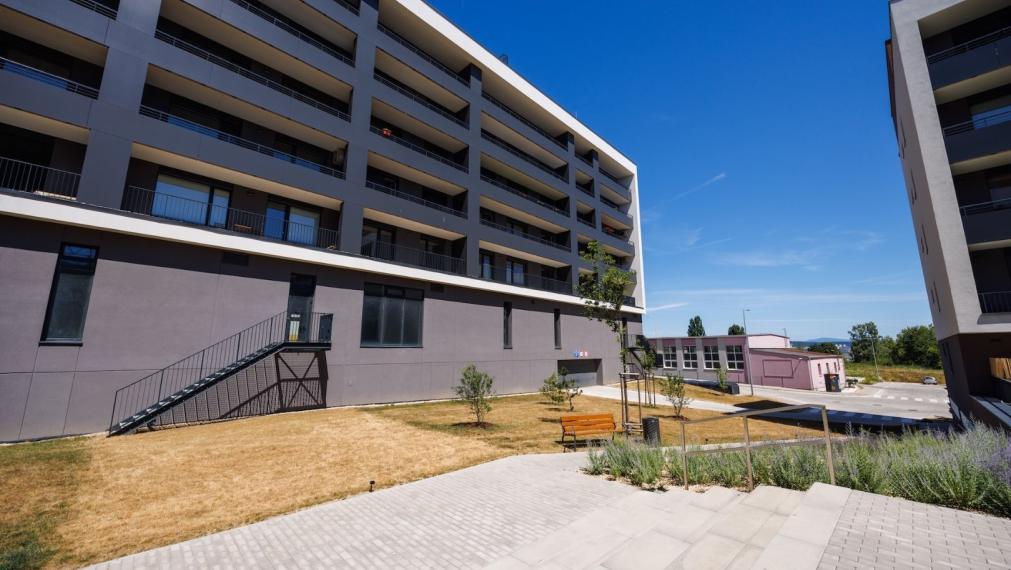 ŠTÝLOVÝ 1-IZBOVÝ BYT S TERASOU A PARKOVANÍM – NOVOSTAVBA BYTY POPRADSKÁ, KOŠICE - TERASA