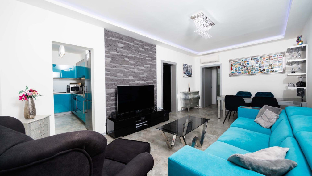 REZERVOVANÉ. 4 izbový byt 82 m2 + loggia, Šafarikova tr., Košice - Terasa, 2.posch.