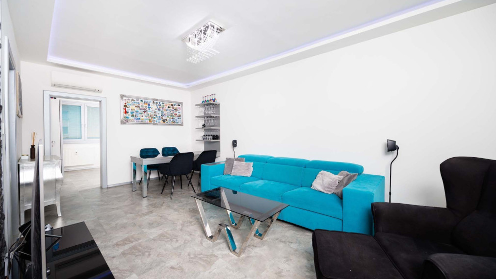 4 izbový byt 82 m2 + loggia, Šafarikova tr., Košice - Terasa, 2.posch.