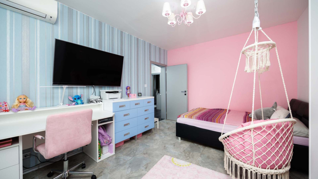 4 izbový byt 82 m2 + loggia, Šafarikova tr., Košice - Terasa, 2.posch.