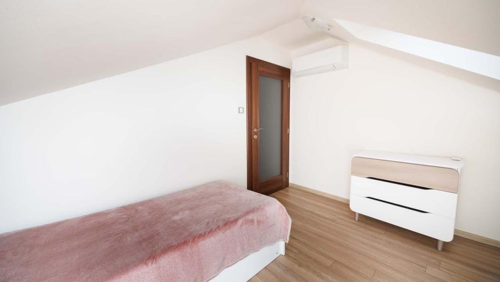 4 izbový byt 141 m2, Bulharska ul., Košice - JUH, 3 posch.