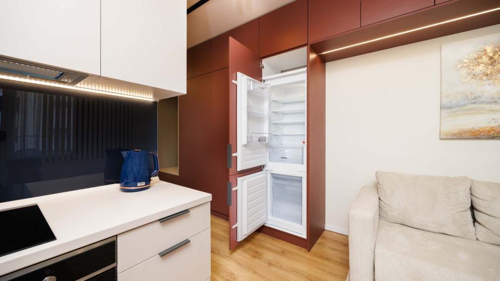 PRENÁJOM: 1-izb. byt s TERASOU A PARKOVANÍM – NOVOSTAVBA BYTY POPRADSKÁ, KE - Západ, plne zariadený, voľný okamžite